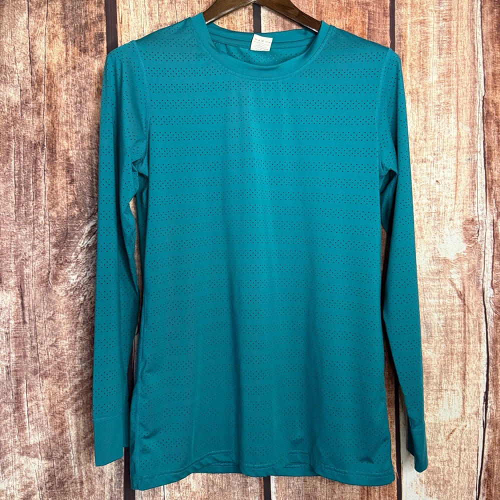 ZYIA Long Sleeve Top